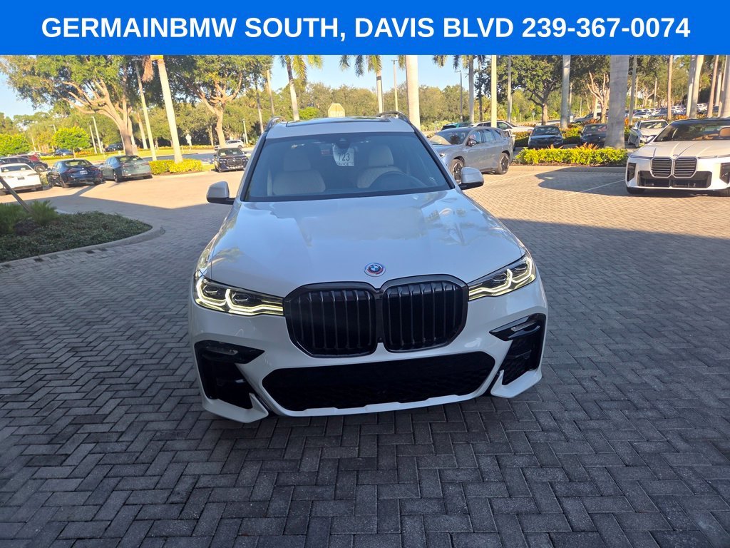 Used 2022 White Metallic BMW M50i image 40
