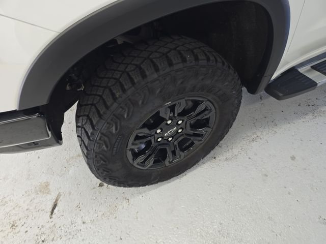 Used 2025 White Chevrolet ZR2 image 9