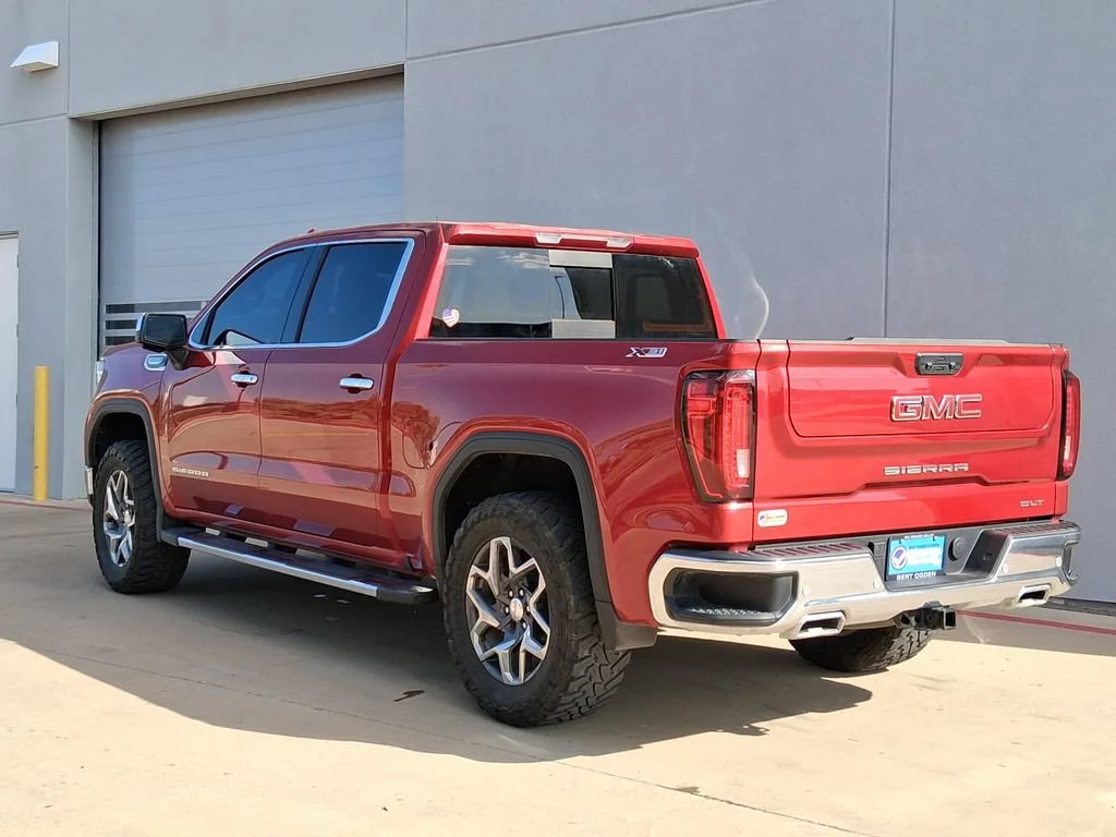 Used 2025 Volcanic Red Tintcoat GMC SLT image 5