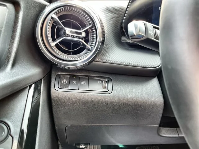 2027 Chevrolet Equinox LT - Photo 24