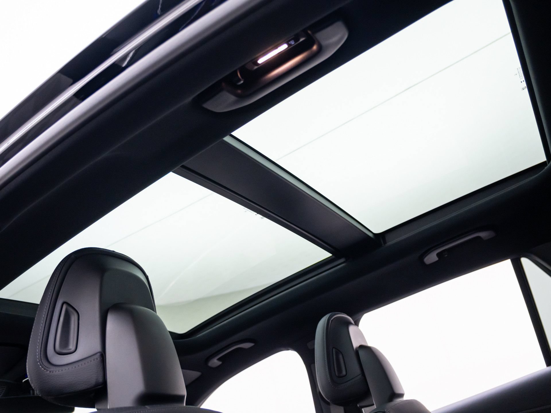 New 2026 Black Mercedes-Benz GLC 300 image 59