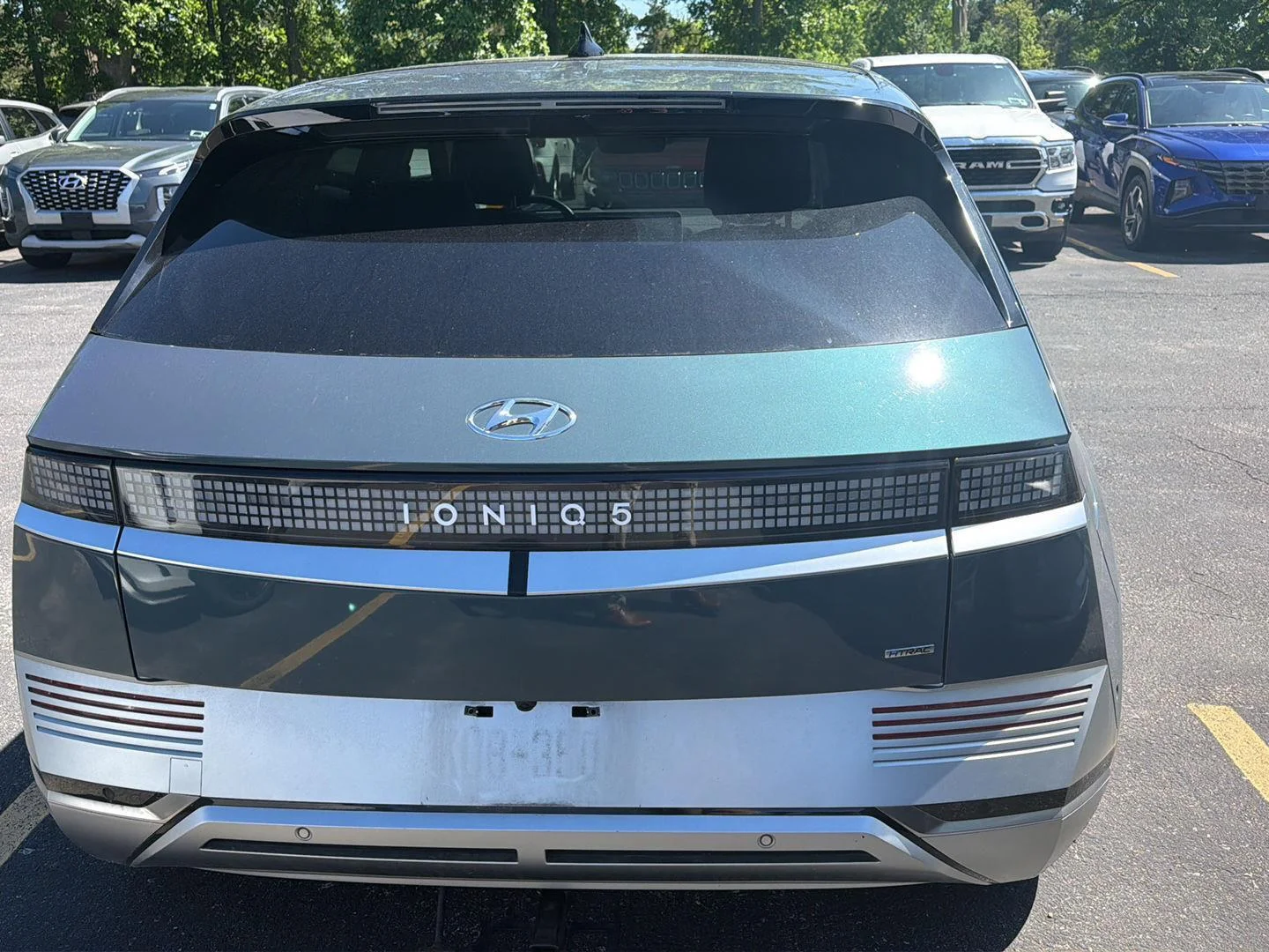 Used 2022 Digital Teal Hyundai Limited image 4