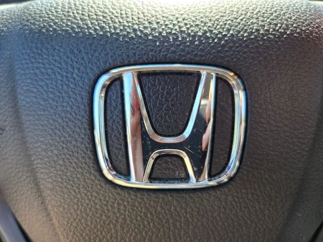 Used 2019 White Honda Touring image 35
