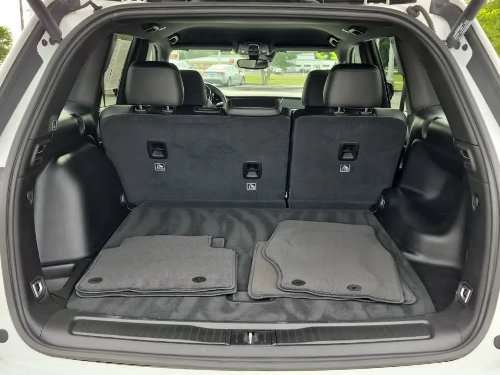 Used 2023 Bright White Clearcoat Jeep Altitude image 20
