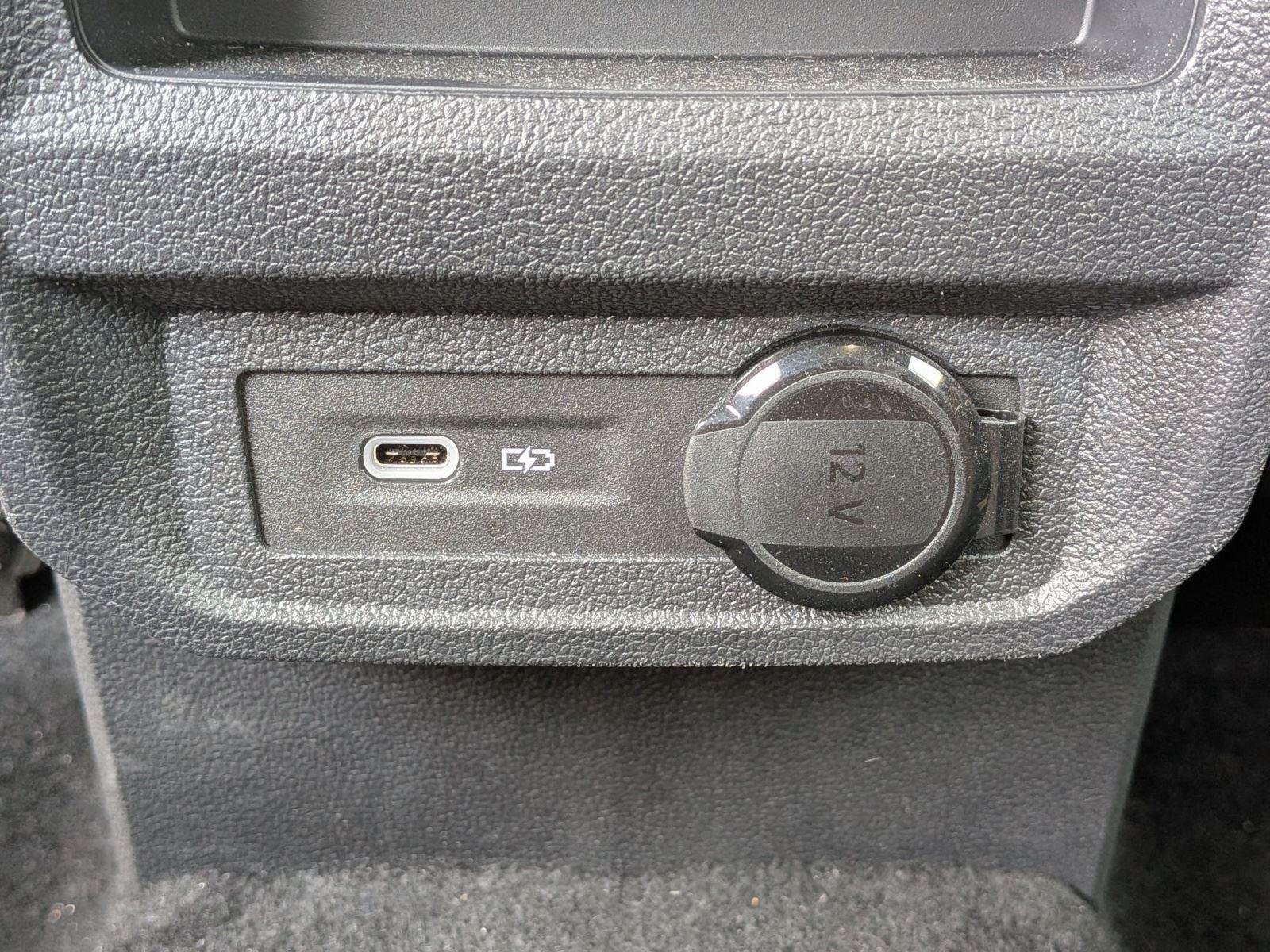 Used 2023 Deep Black Pearl Volkswagen SE image 36