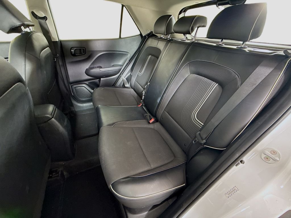 Used 2022 White Hyundai Limited image 24