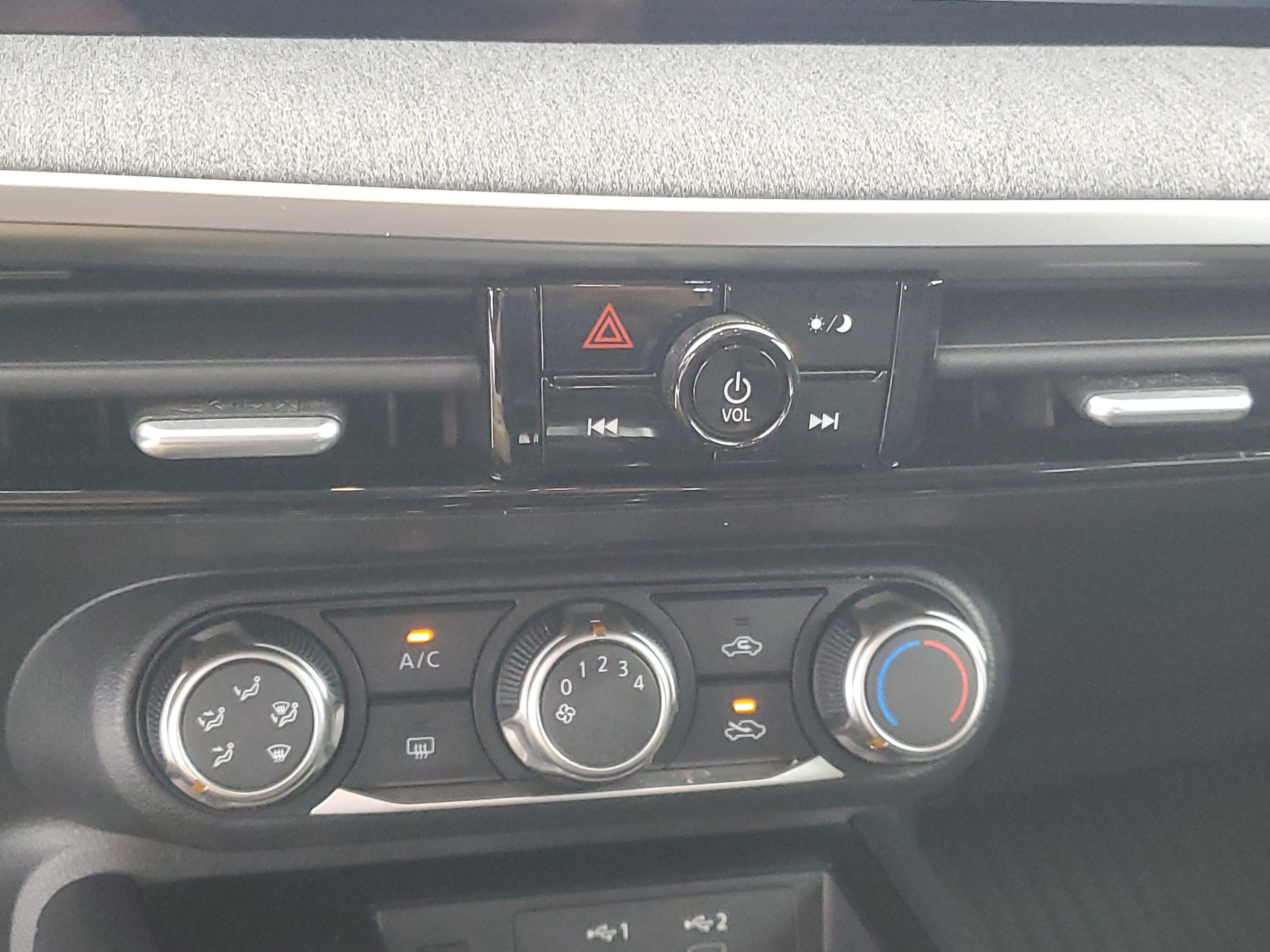 Used 2025 Super Black Nissan SV image 28