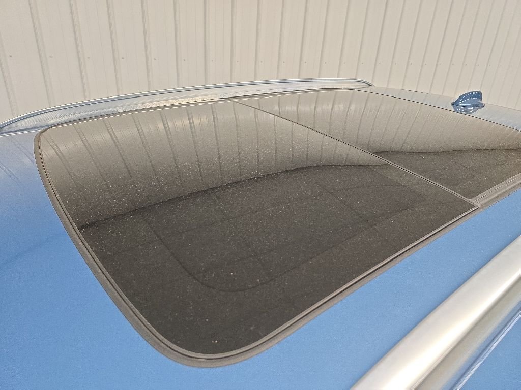 2023 Volvo XC40 Plus - Photo 11