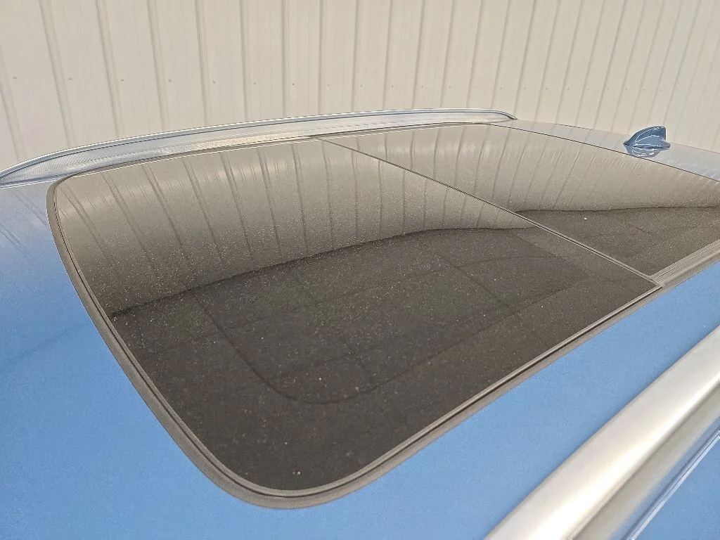 2023 Volvo XC40 Plus - Photo 11