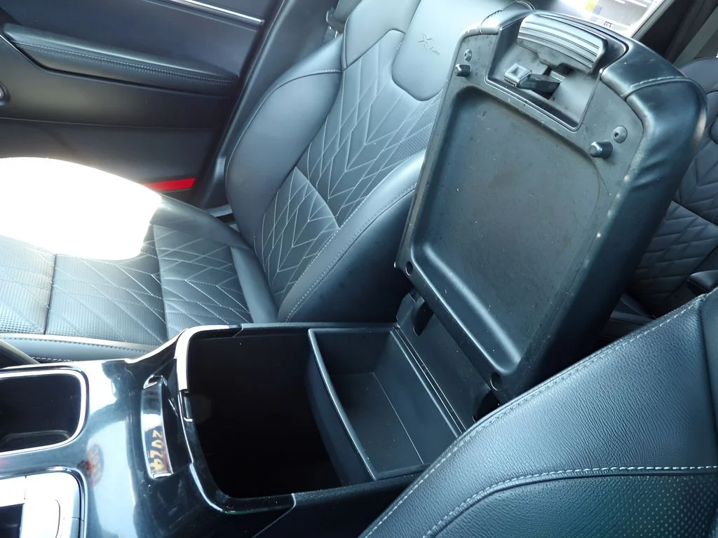 Used 2024 Dawning Red Kia EX X-Line image 39