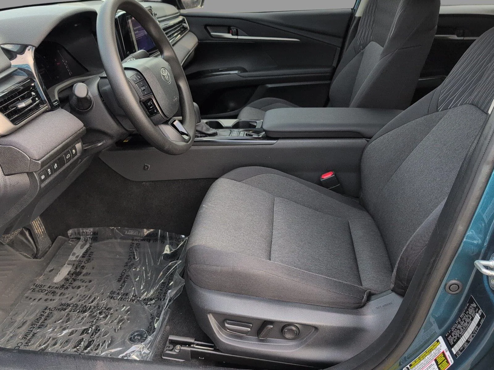 Used 2025 Ocean Gem Toyota LE image 12
