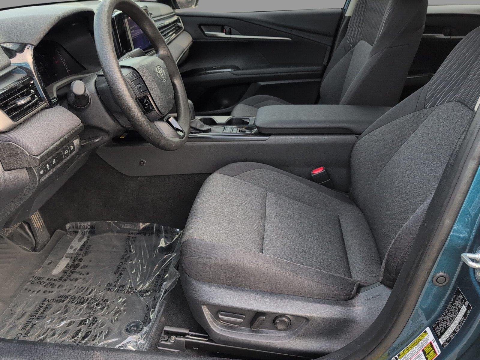 Used 2025 Ocean Gem Toyota LE image 12