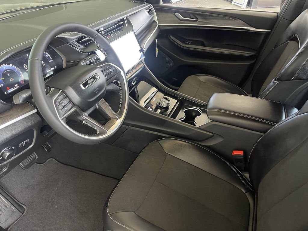 New 2026 Baltic Gray Metallic Clearcoat Jeep Altitude image 8
