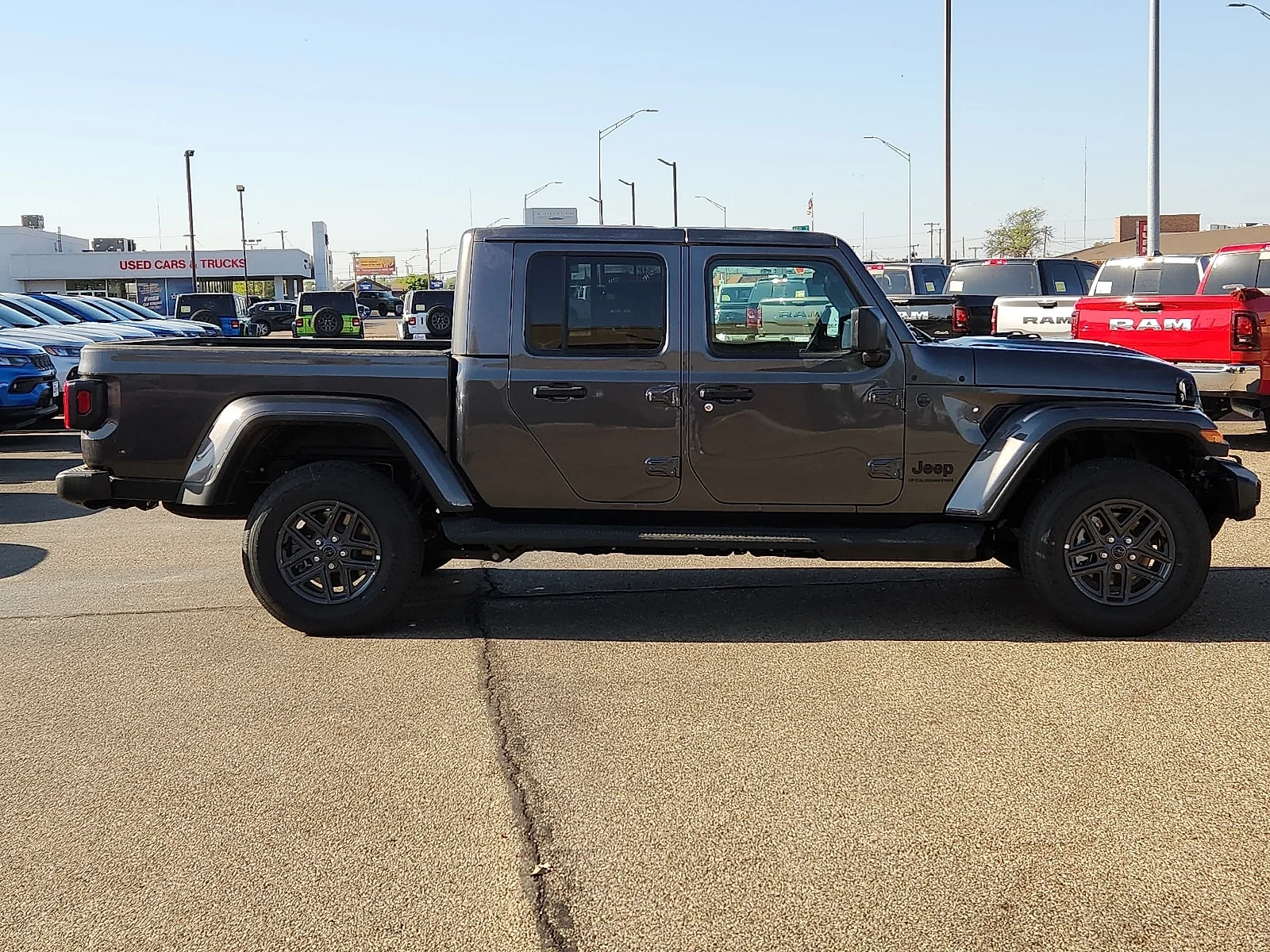 New 2026 PAU Granite Cry Jeep SPORT S 4X4 image 5