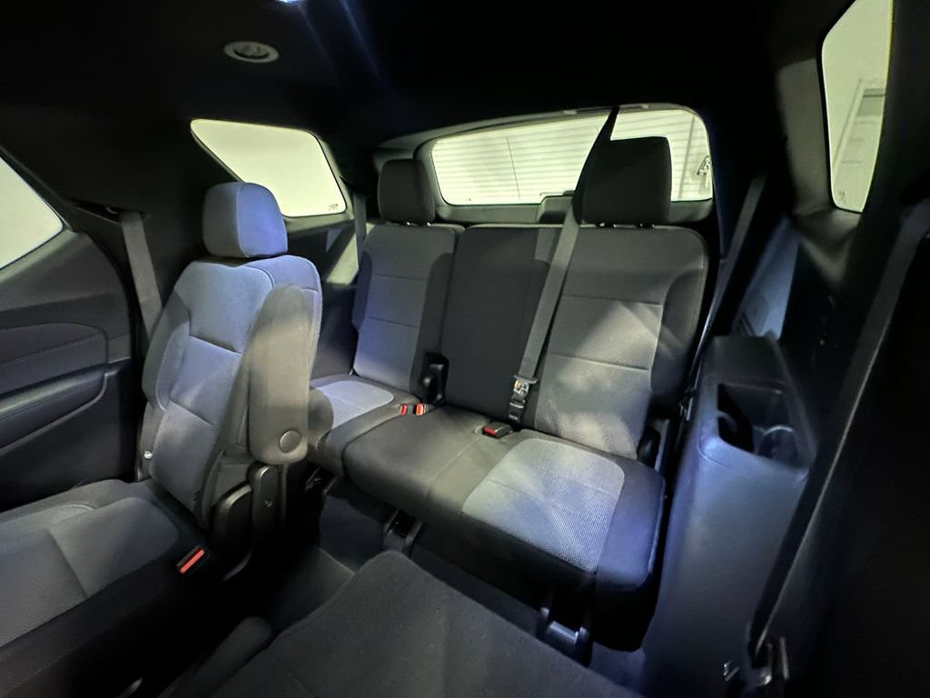 Used 2023 MOSAIC BLACK METALLIC Chevrolet LT Cloth image 19