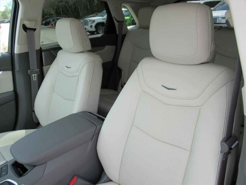 2026 Cadillac XT5 Premium Luxury - Photo 16