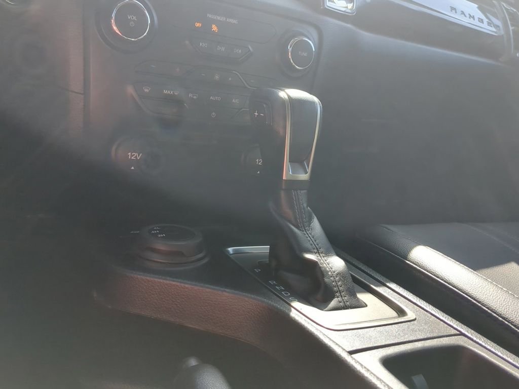 Used 2023 Carbonized Gray Metallic Ford Lariat image 17