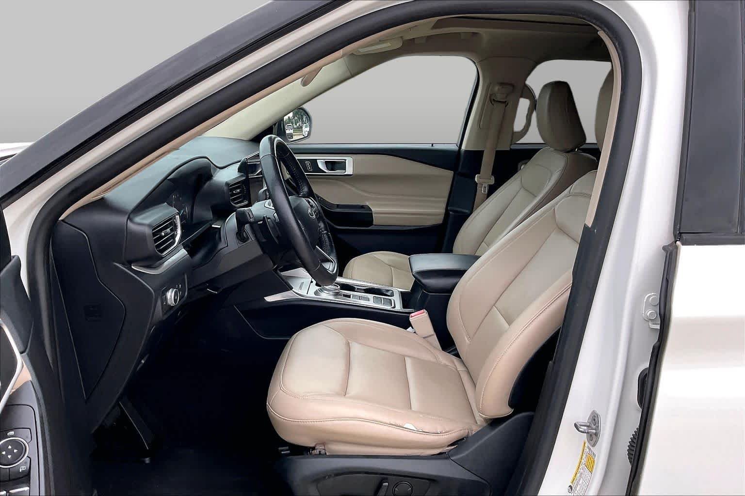 Used 2020 Star White Metallic Tri-Coat Ford XLT image 8