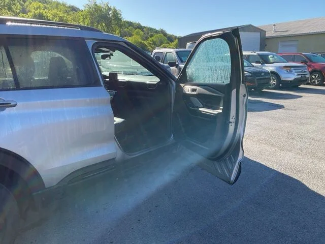 Used 2024 Silver Ford ST image 37