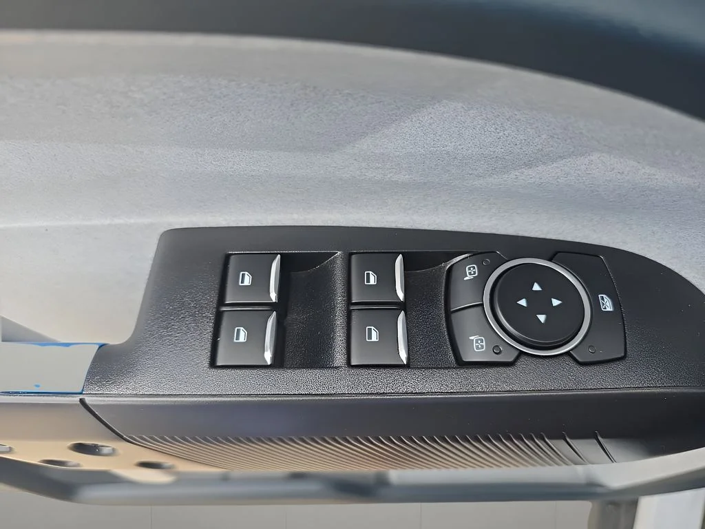 2026 Ford Maverick XLT - Photo 13