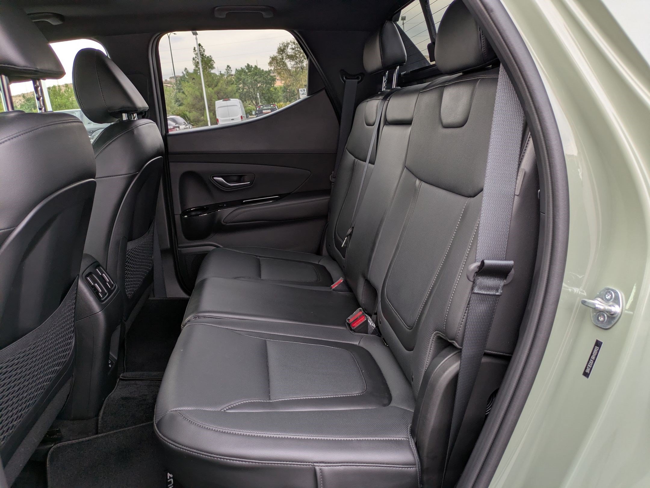 Used 2024 Sage Gray Hyundai Limited image 28