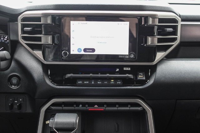 2026 Toyota Tundra SR5 - Photo 15