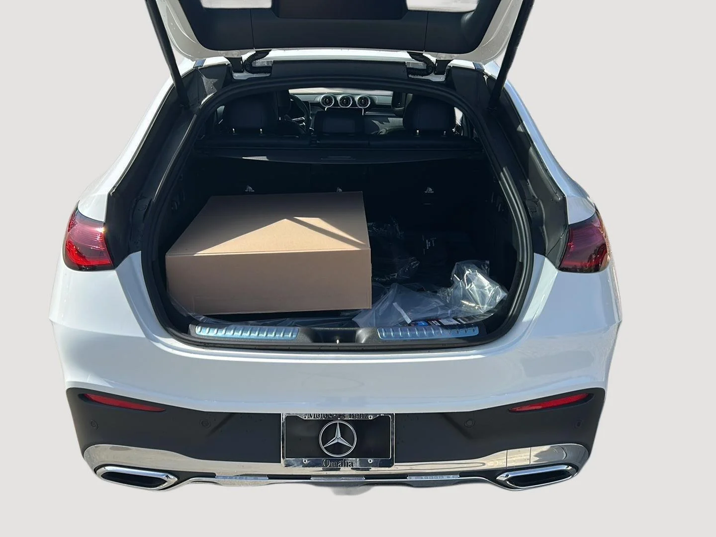New 2026 Polar White Mercedes-Benz GLC 300 image 28