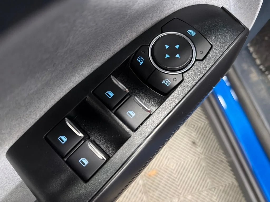 2025 Ford Maverick XLT - Photo 16