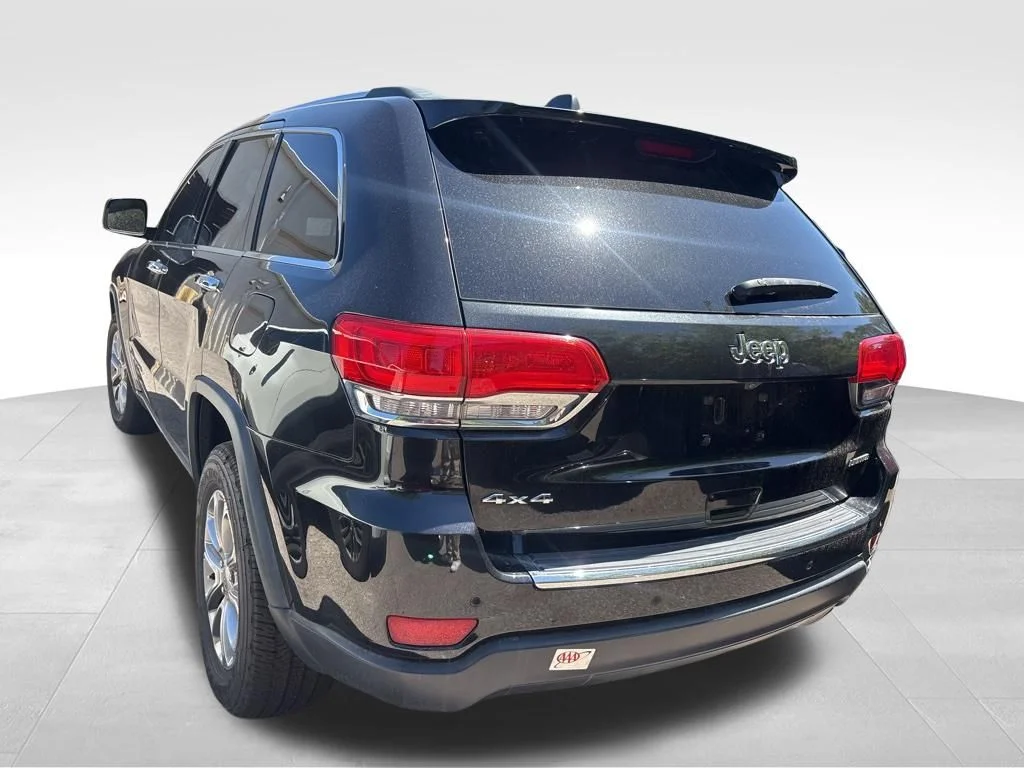 Used 2015 Black Jeep Limited image 15