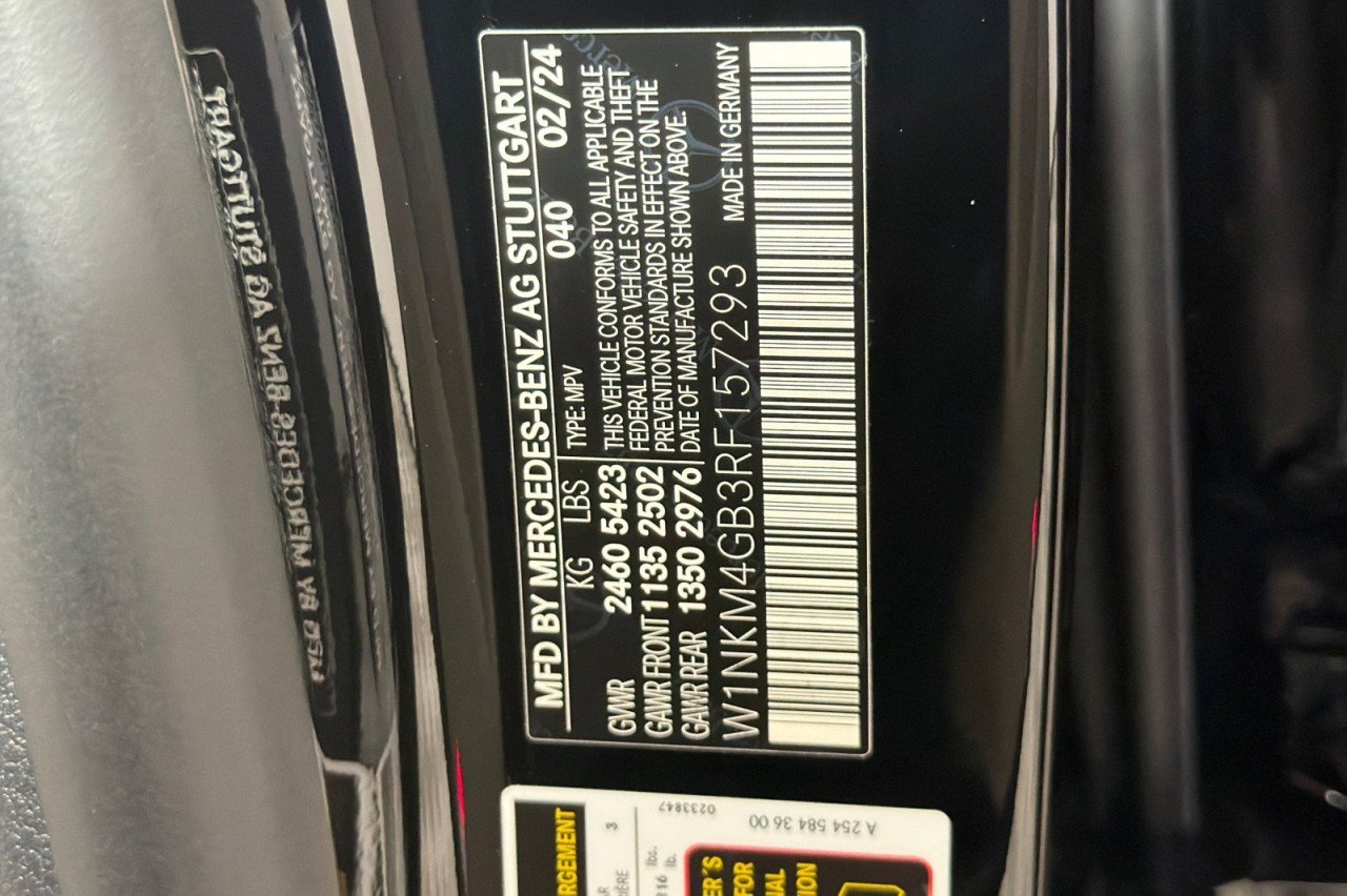 Certified Used 2024 Black Mercedes-Benz GLC 300 image 28