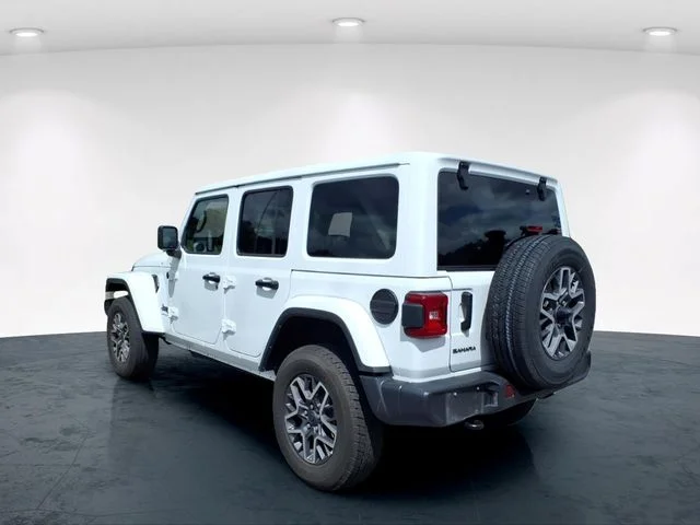 Used 2025 White Jeep Sahara image 10