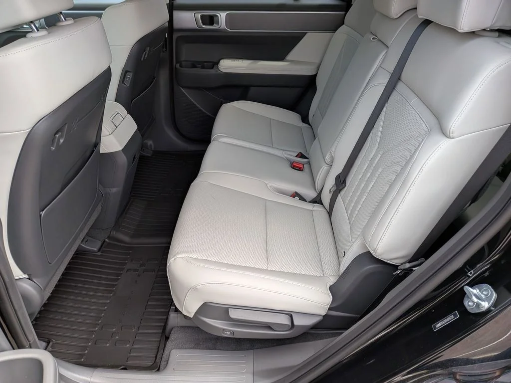 New 2026 Black Hyundai SEL image 23