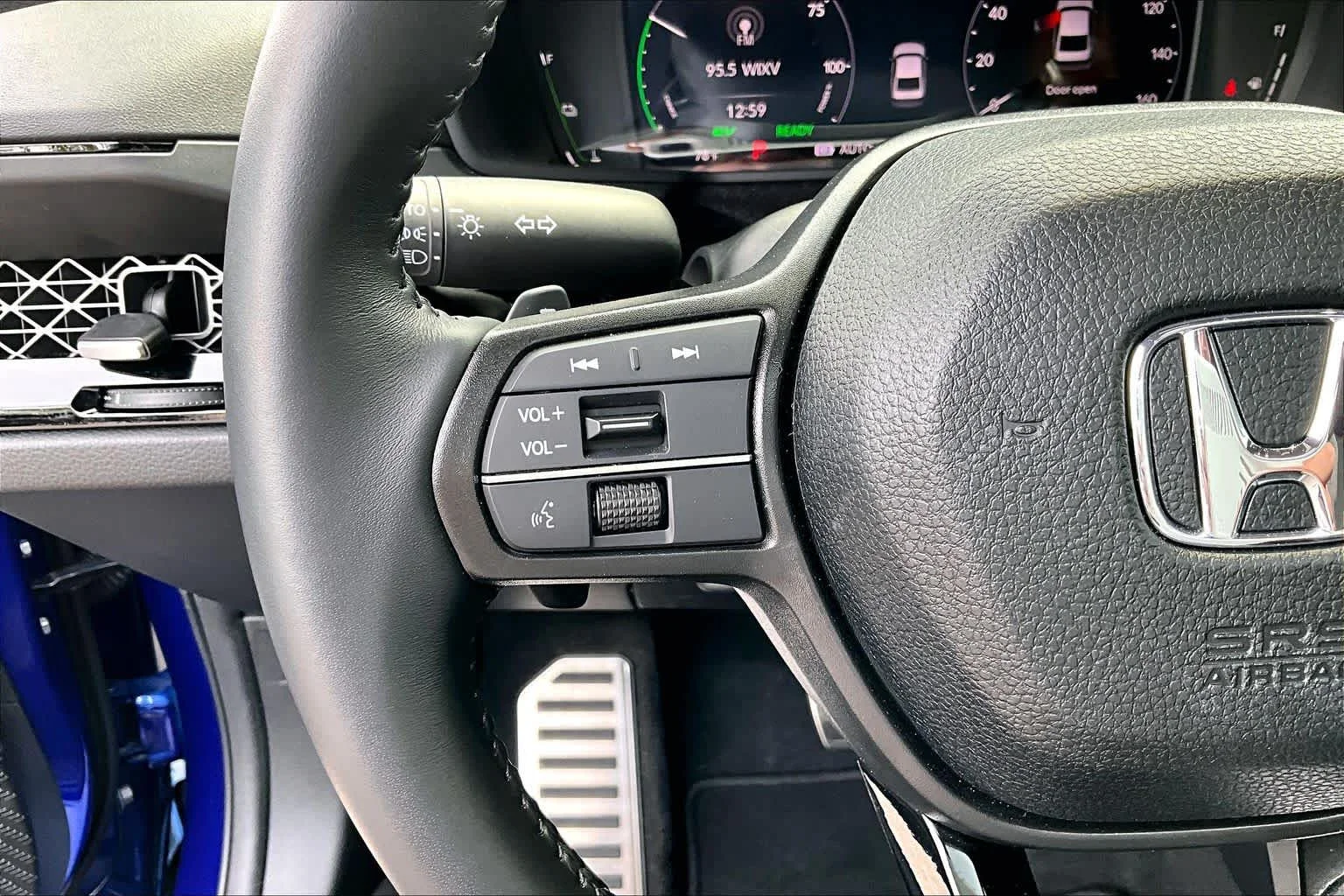 Used 2025 Still Night Pearl Honda Sport image 22