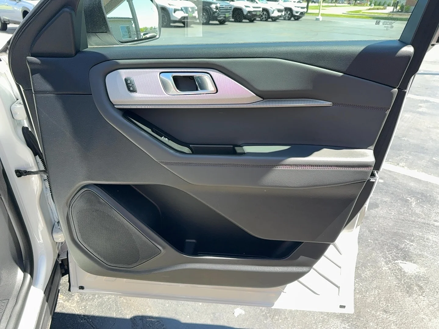 Used 2025 White Ford Active image 30