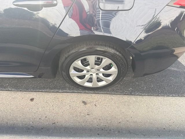 Used 2025  Toyota LE image 13