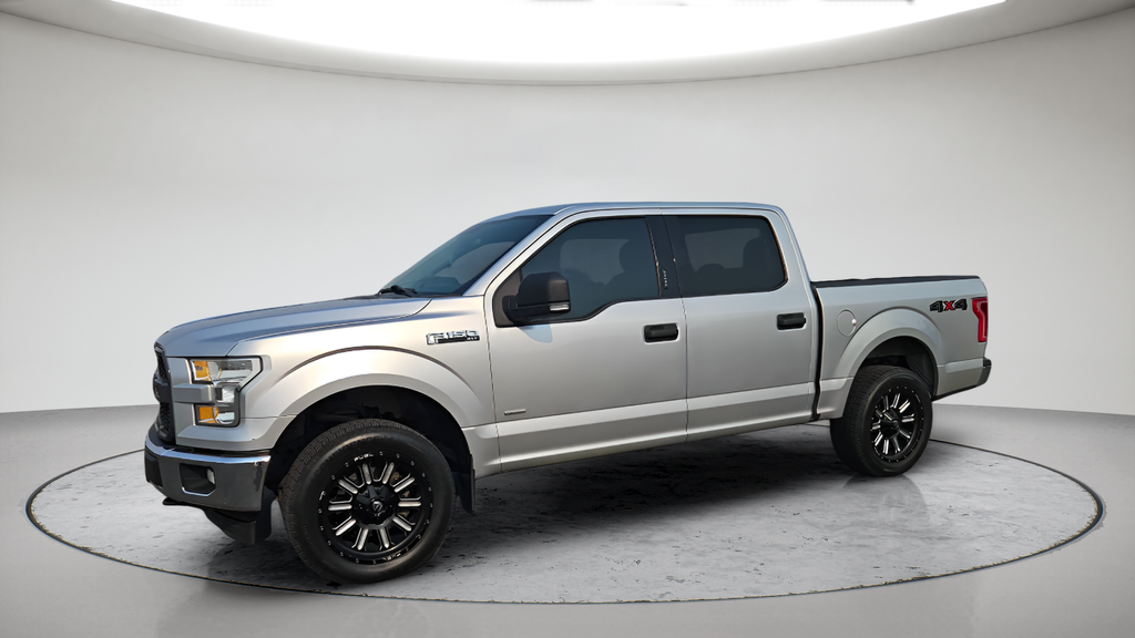Used 2017 Silver Ford XLT image 12
