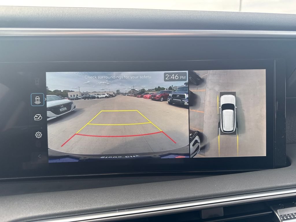New 2026 White Hyundai SEL Premium image 20