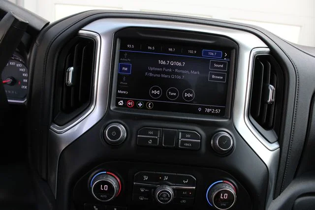 Used 2020 Silver Chevrolet LT image 14