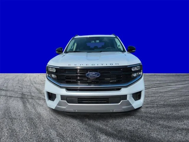 New 2026 Space Silver Metallic Ford Platinum® image 9