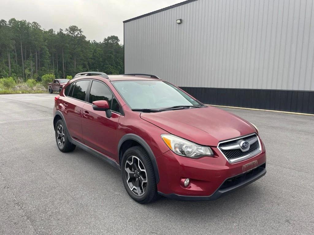 Used 2015 Red Subaru 2.0i Limited image 1