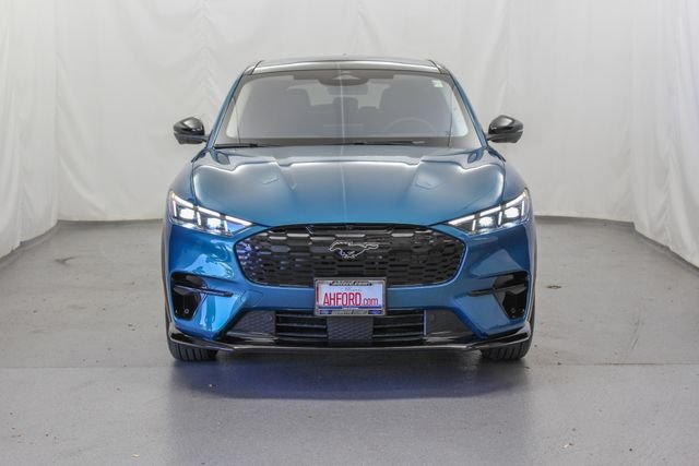 New 2026 Adriatic Blue Metallic Ford Premium image 3