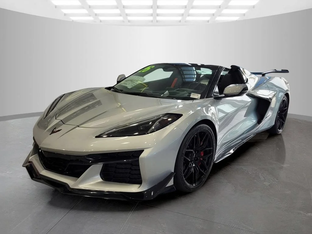 New 2026 Blade Silver Metallic Chevrolet 3LZ image 3