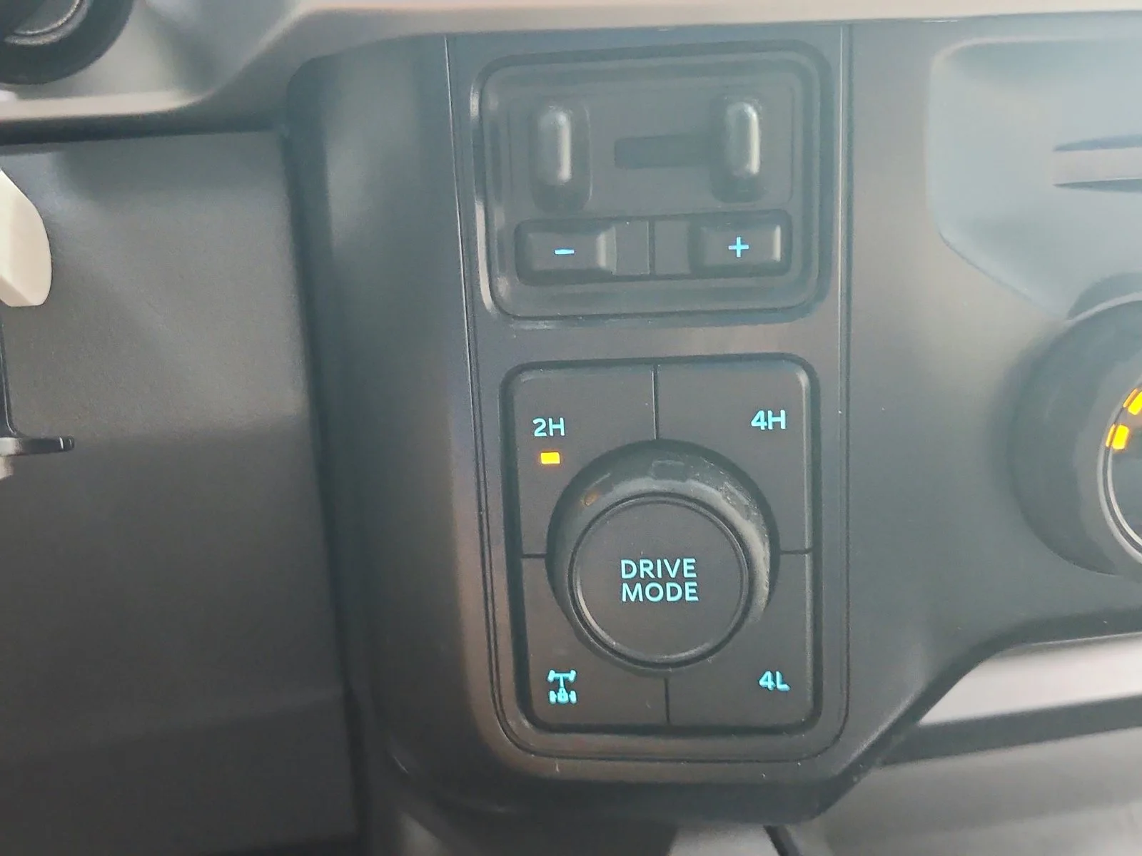 Used 2025 Black Ford XLT image 18