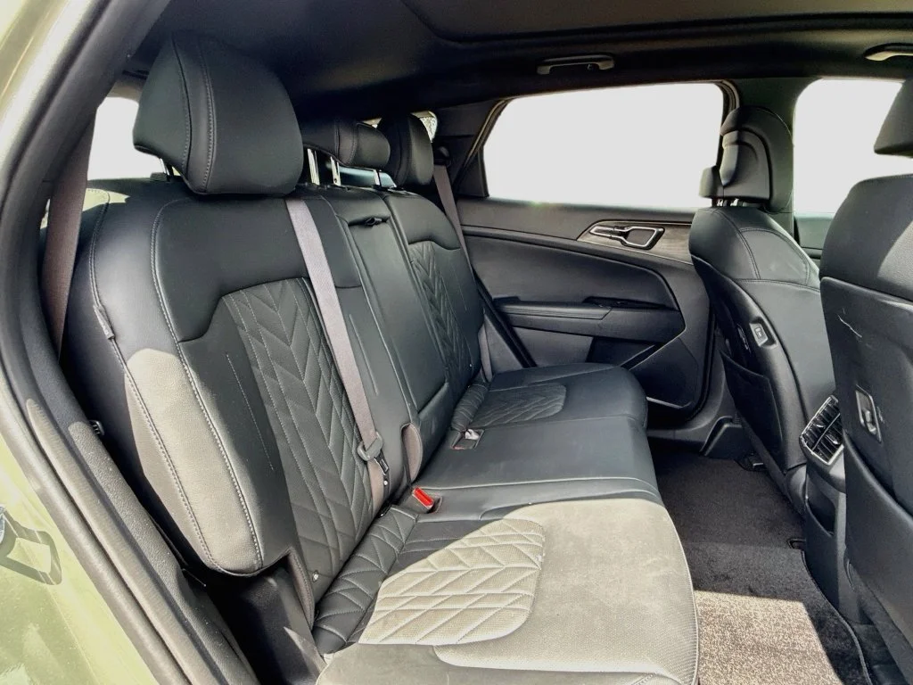 Used 2024 Green Kia X-Line Prestige image 30