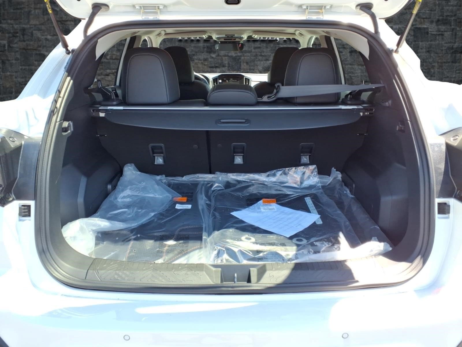 New 2026 CRYSTAL WHITE PEARL Subaru Limited image 28