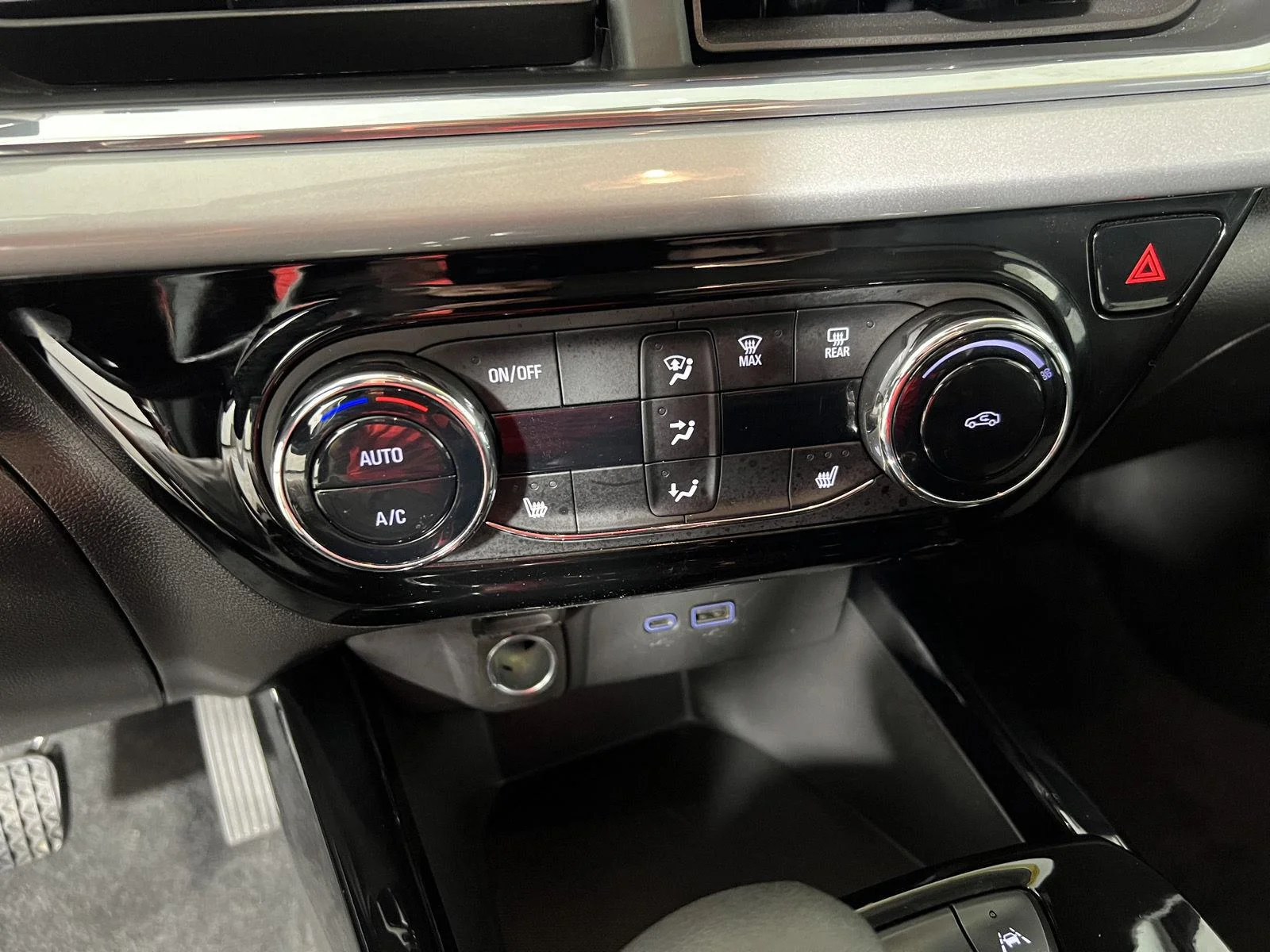Used 2024 Crimson Metallic Chevrolet LT image 26