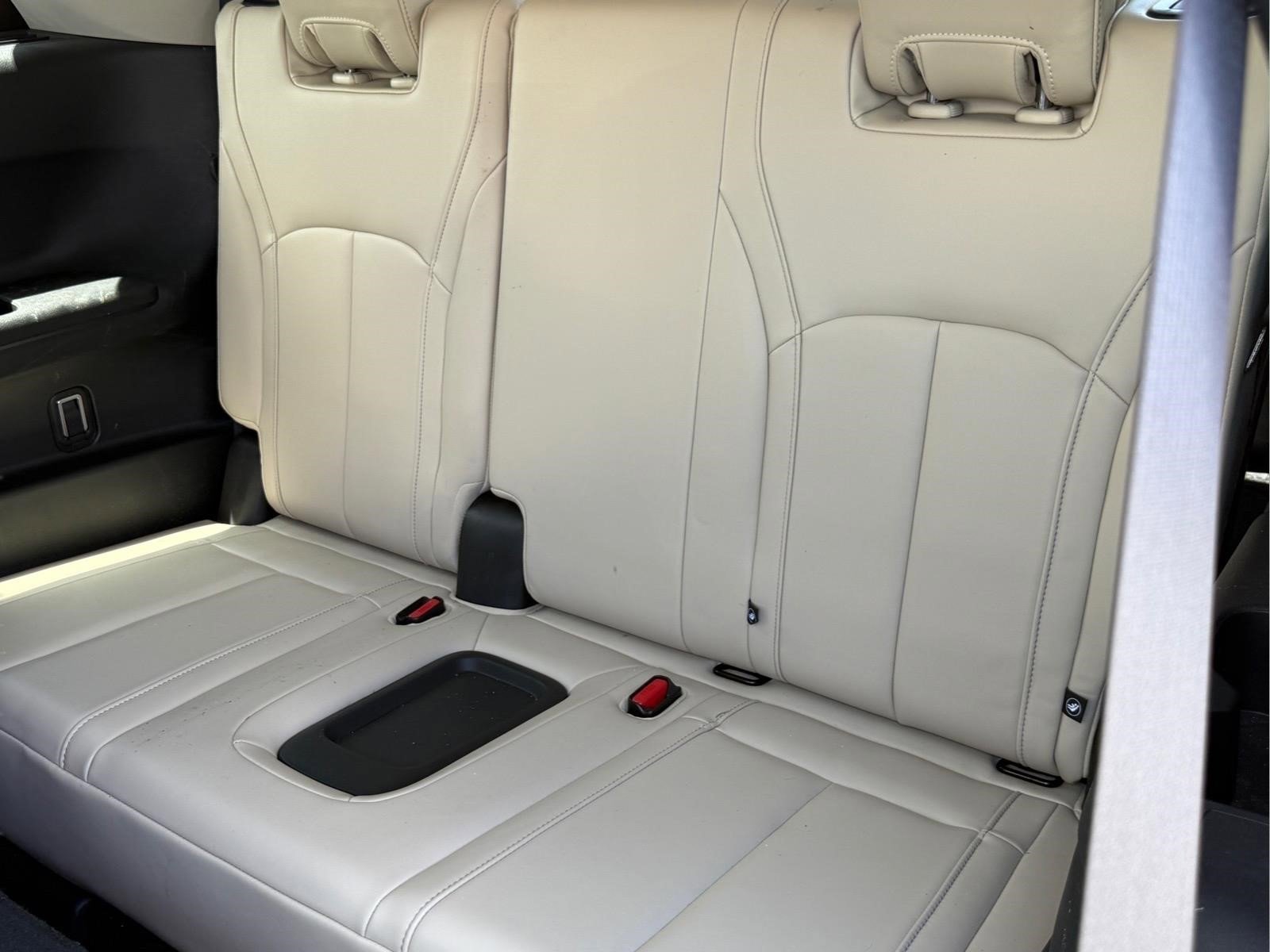 Used 2023 Graphite Shadow INFINITI LUXE image 14