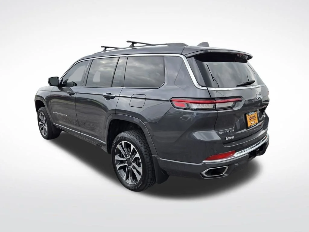 Used 2022 Gray Jeep Overland image 8