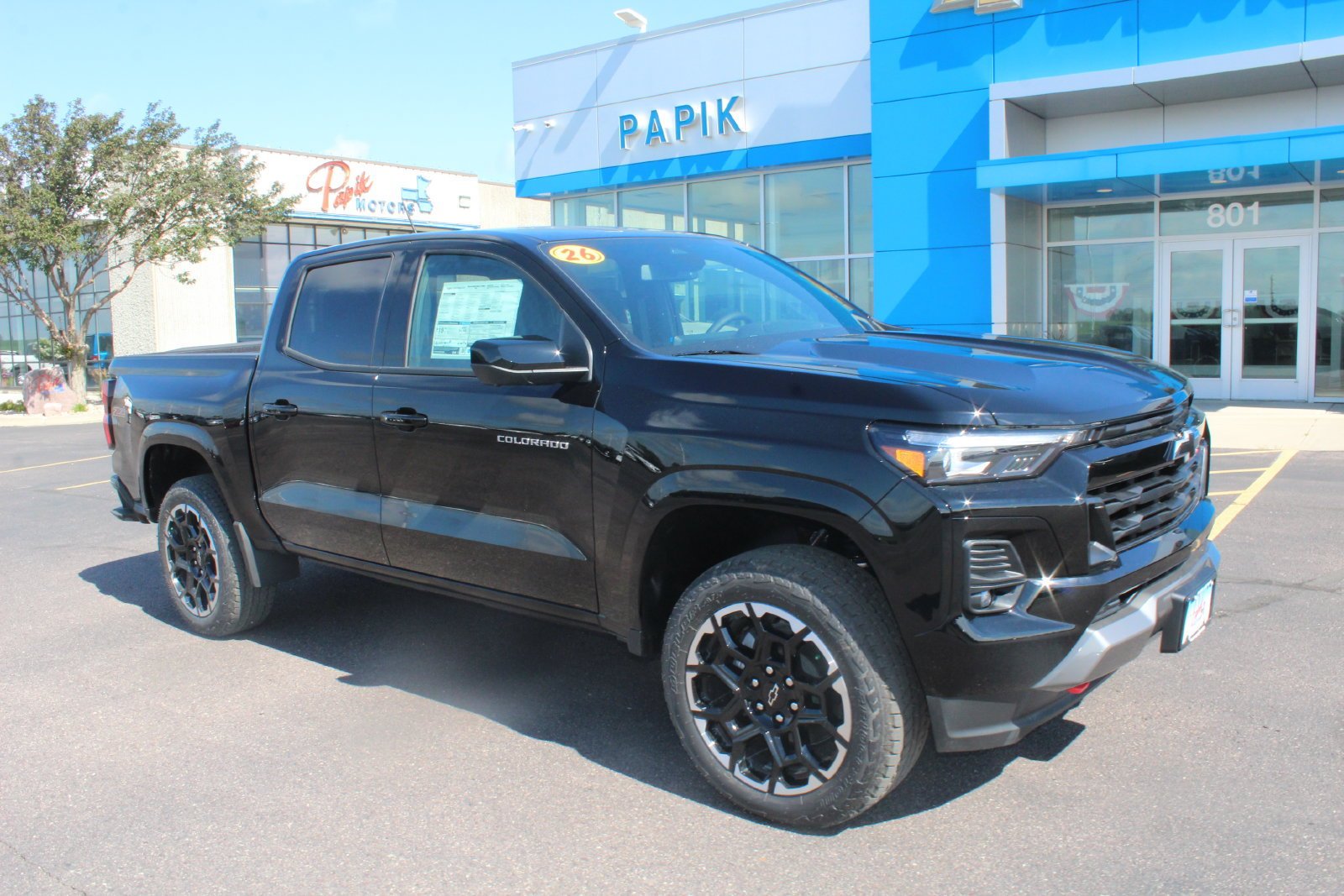 New 2026 Black Chevrolet Z71 image 7