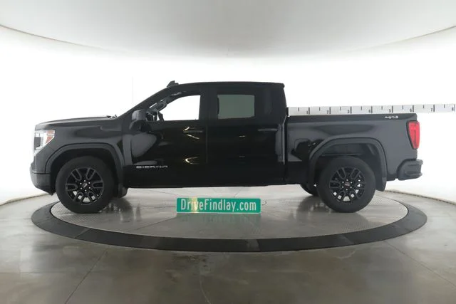 Used 2021 Black GMC Base image 9